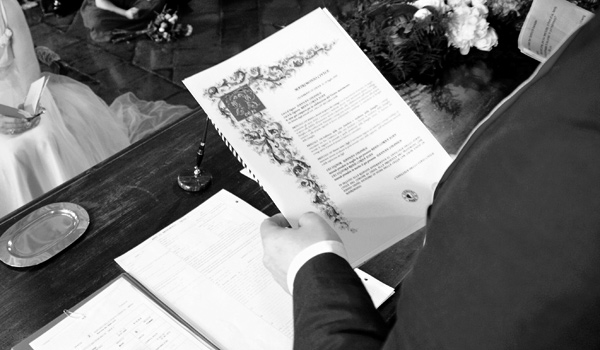 The Italian Wedding Planner - legalities